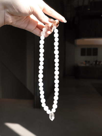 LA NEVE NECKLACE