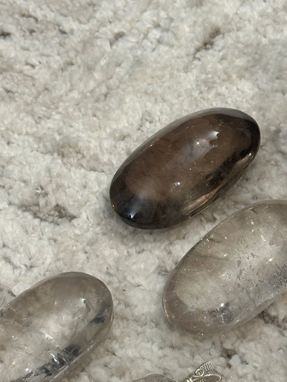 SMOKY QUARTZ PLAM STONE