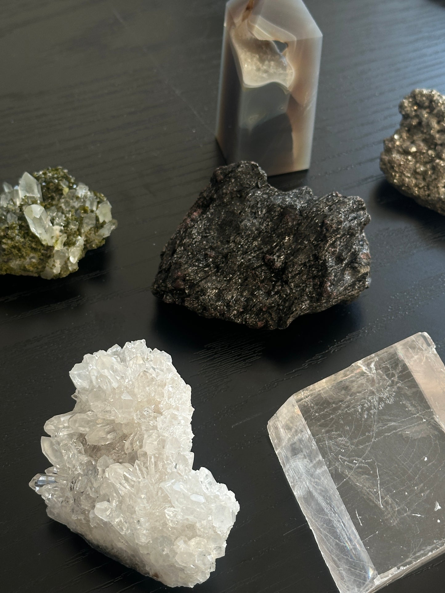 JINKOUHE CHRYSANTHEMUM QUARTZ CLUSTER