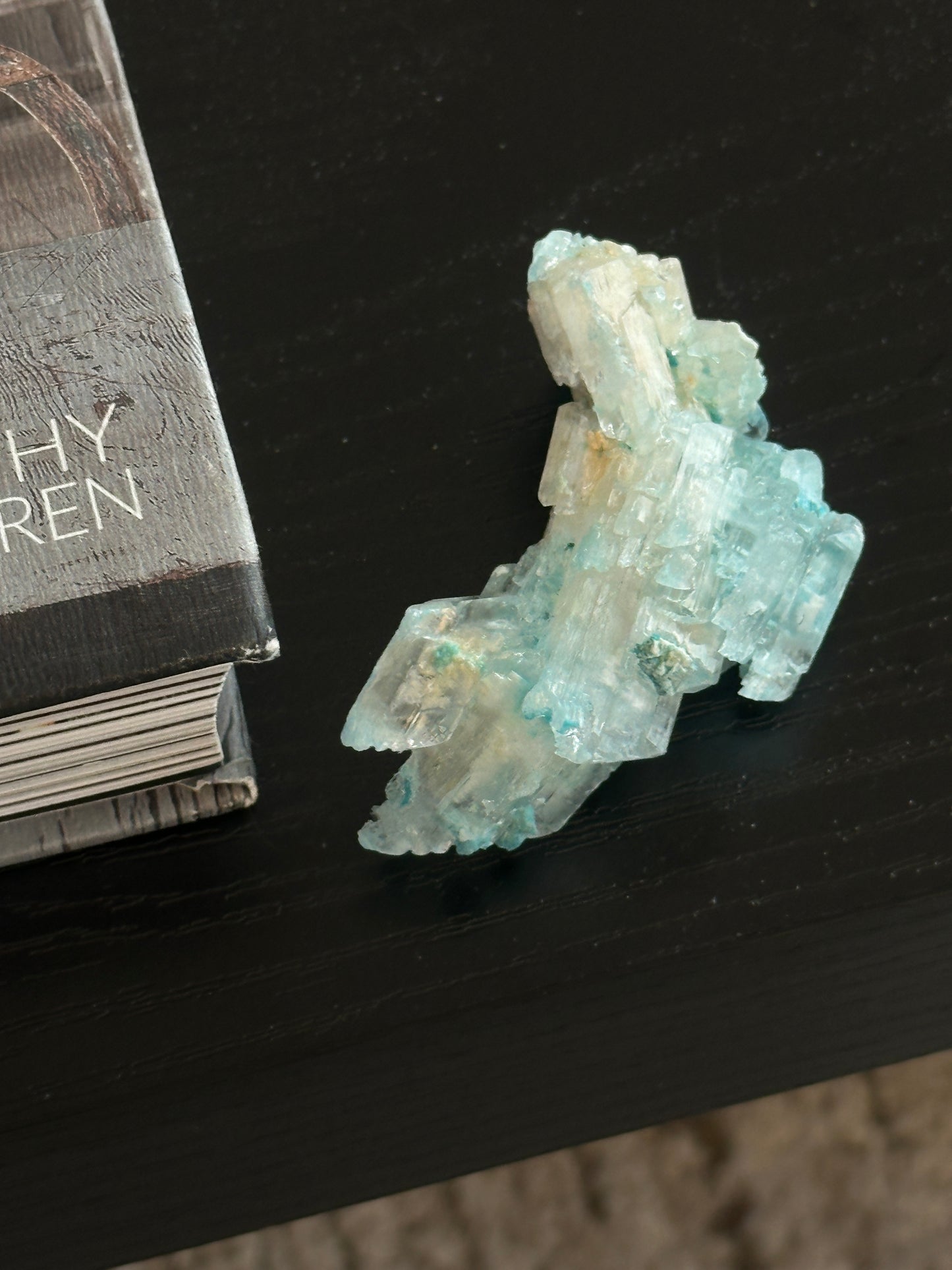 SELENITE ASSOCIATED WITH GIBBSITE